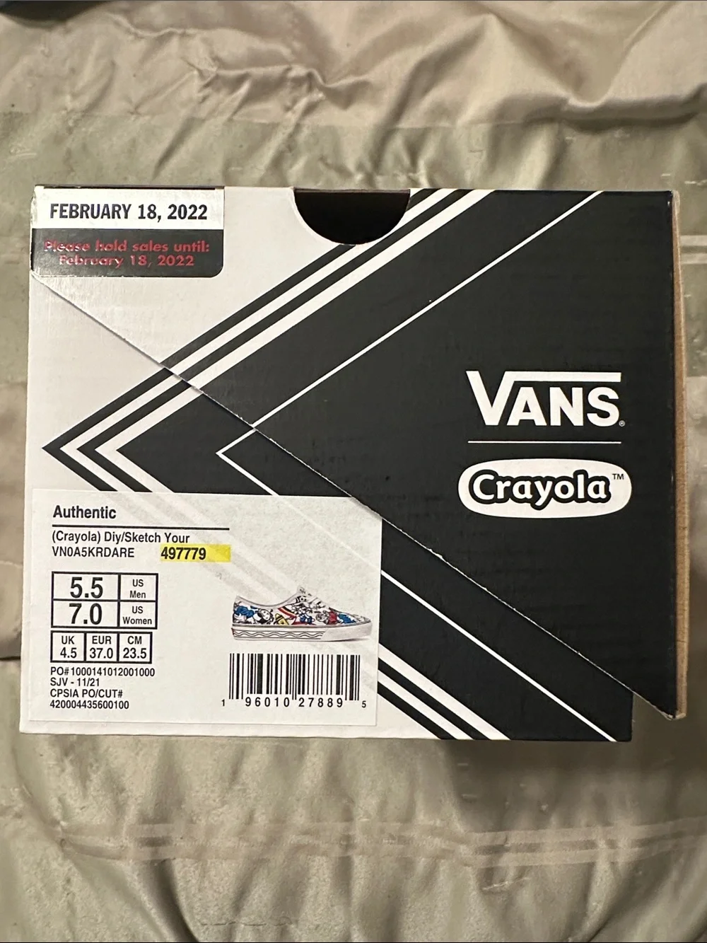 Vans x Crayola 2022 Brand New sneakers! Never worn, womens 7, men’s 5.5